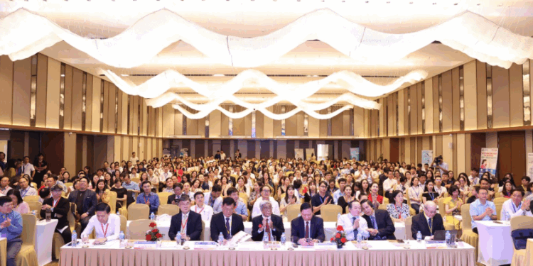 Hội nghị Khoa học Phục hồi chức năng toàn quốc năm 2025 : Trí tuệ nhân tạo mở hướng phát triển mới cho phục hồi chức năng Việt Nam